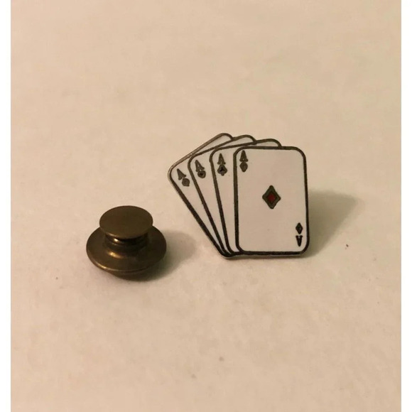 Vintage Mafco Aces Lapel  Pin Enamel Poker Cards Gambling - Picture 9 of 9